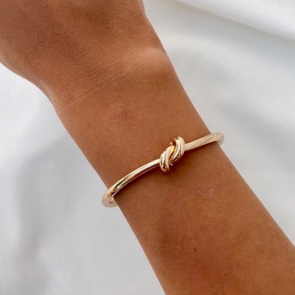 Woman’s Fashion Gold Marine Knot Bracelet Bangle - Picture 7 of 8